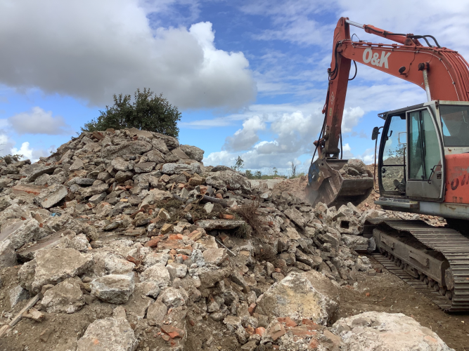 Og bliver knust til godt fyld 