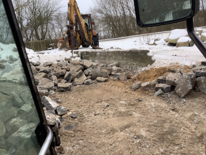 Mindre stykker klar til knuseskovl